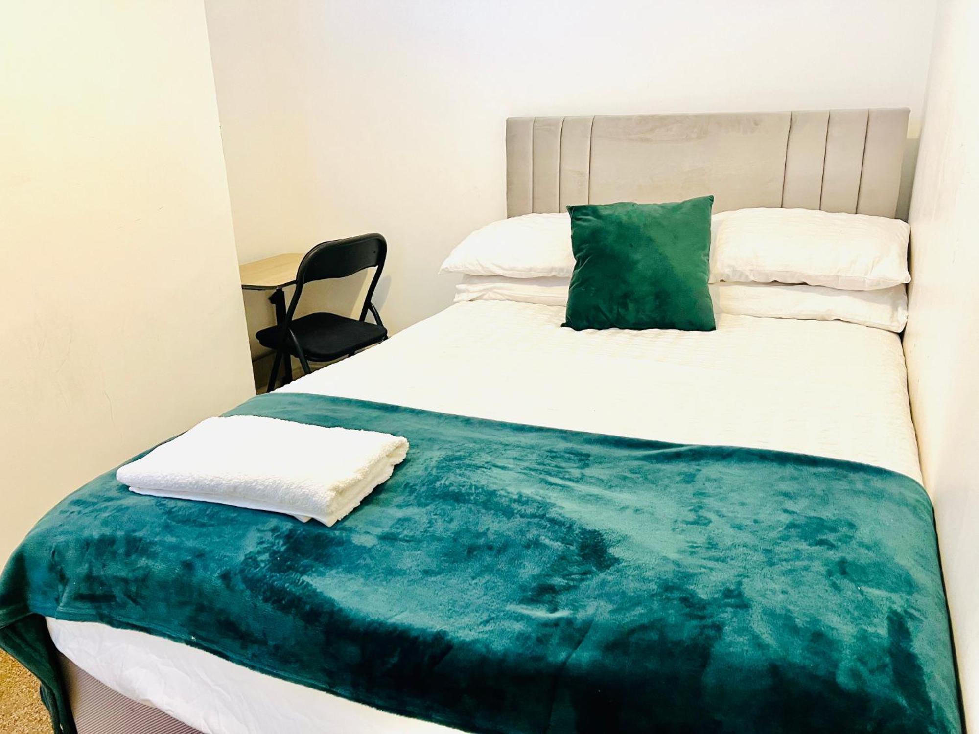 The Coral Guest House 1 Fratton Park 朴次茅斯 外观 照片