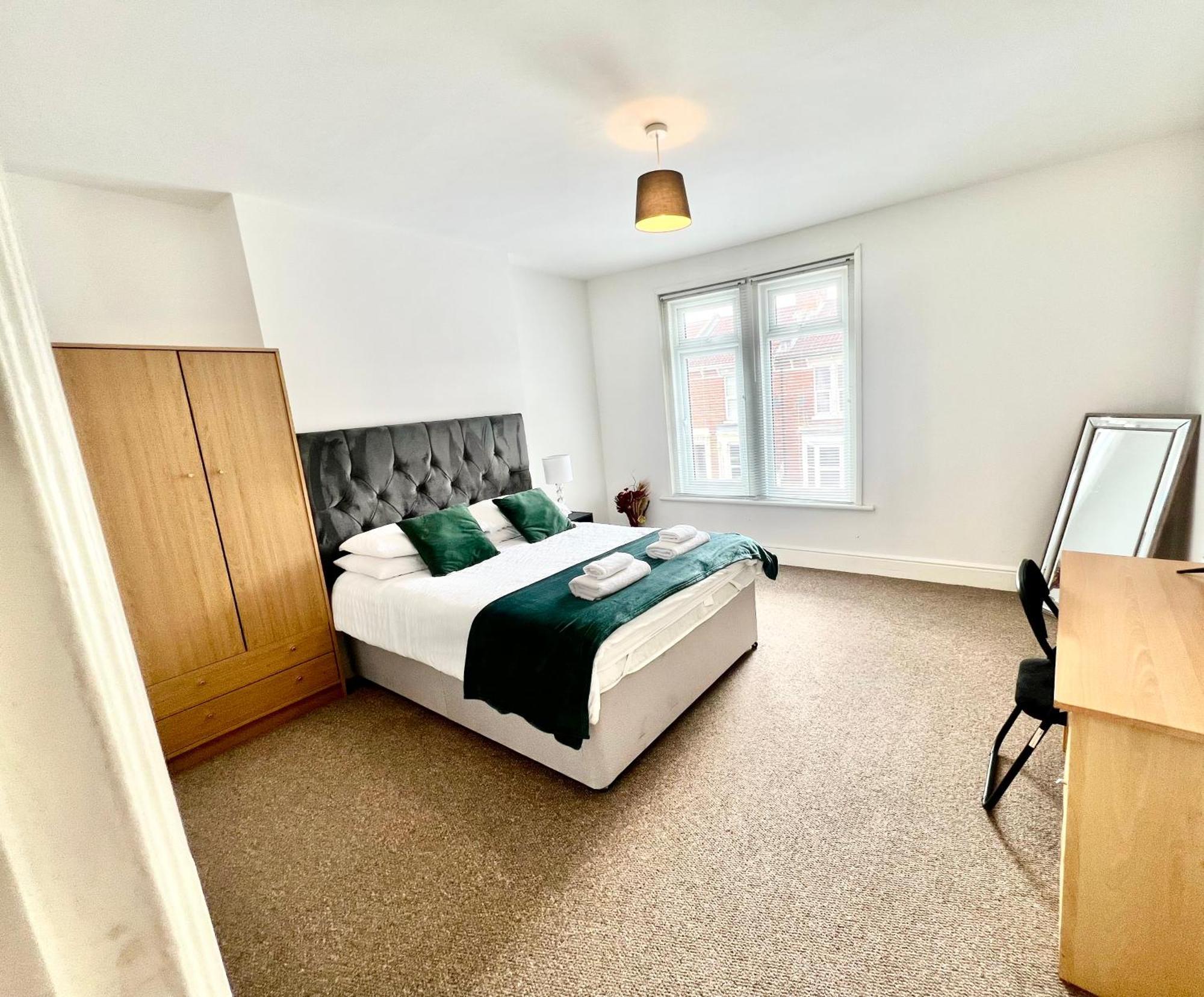 The Coral Guest House 1 Fratton Park 朴次茅斯 外观 照片